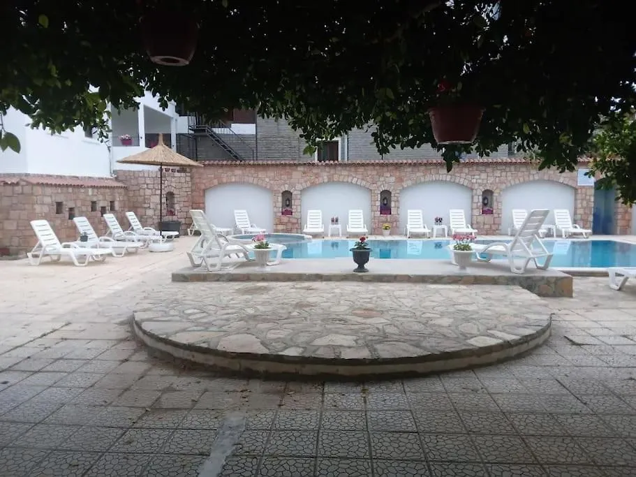 Cozy And Central Apartment With Shared Pool Near Beach In Bodrum