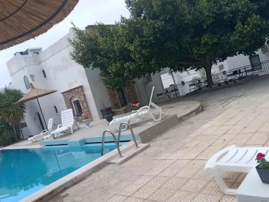 Cozy And Central Apartment With Shared Pool Near Beach In Bodrum